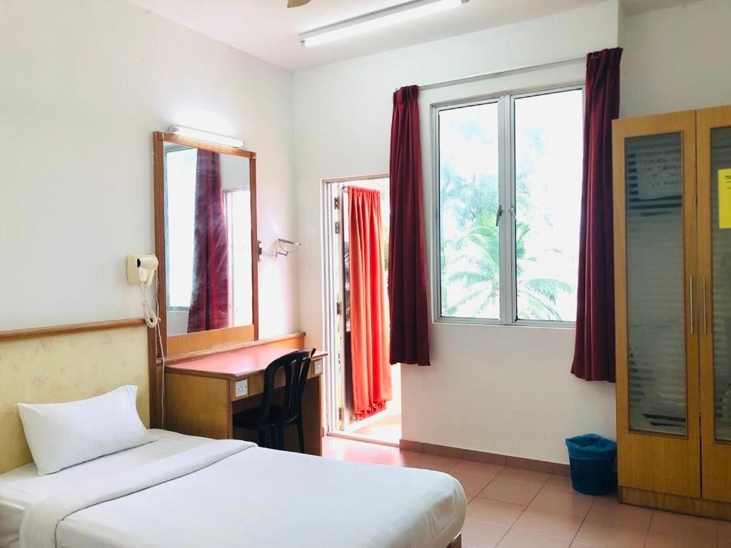 Intan Beach Resort Kuala Terengganu Exterior photo